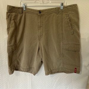 Tommy Bahama Relax Cargo Shorts Tan and White Plaid Size 42” Waist